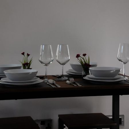 Bv Apt 2 Bedroom At Holmfirth Perfect Views 허더즈필드 외부 사진