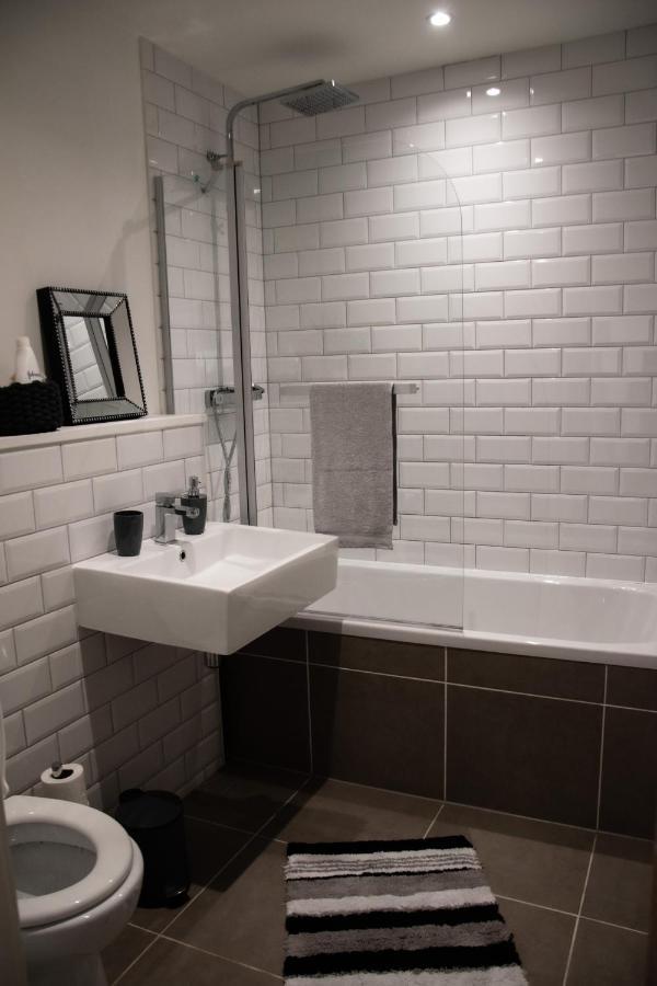 Bv Apt 2 Bedroom At Holmfirth Perfect Views 허더즈필드 외부 사진